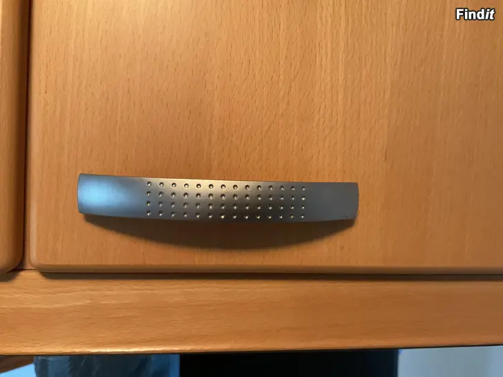 Säljes Skåphandtag
