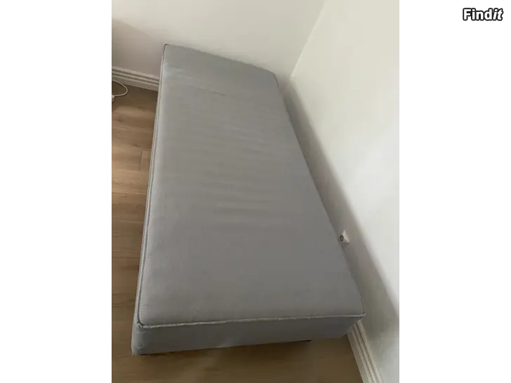 Säljes Säng