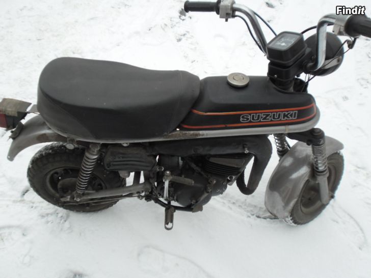 Säljes Suzuki PV 50 vm.1982