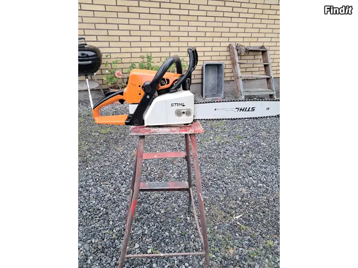 Säljes Stihl MS 250 C motorsåg