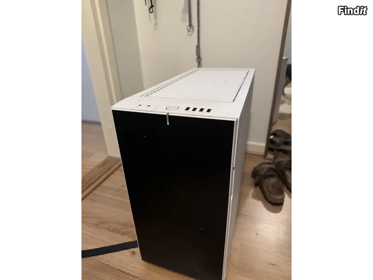 Säljes Säljes speldator