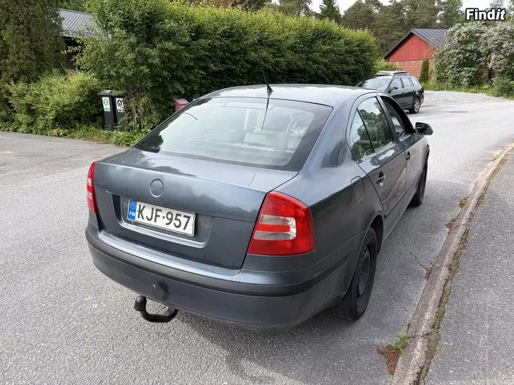 Myydään Skoda Octavia 1.6  Pålitlig och besiktigad bruksbil