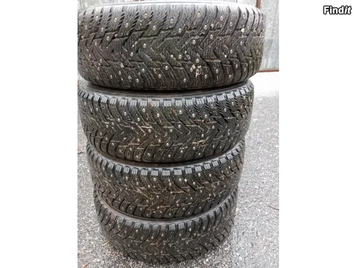 Myydään Nastarenkaat Nokian 175/65R14 vanteet 4-100 GM
