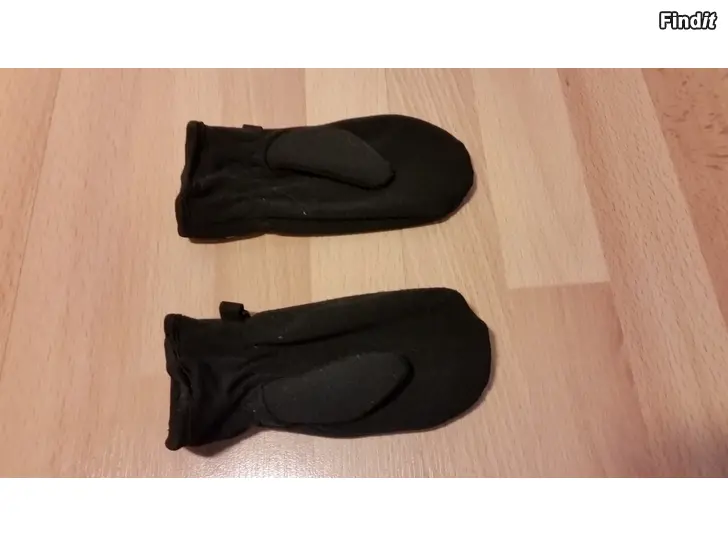 Myydään Neomondo 2-3 softshell lapaset mustat -hinta 3e