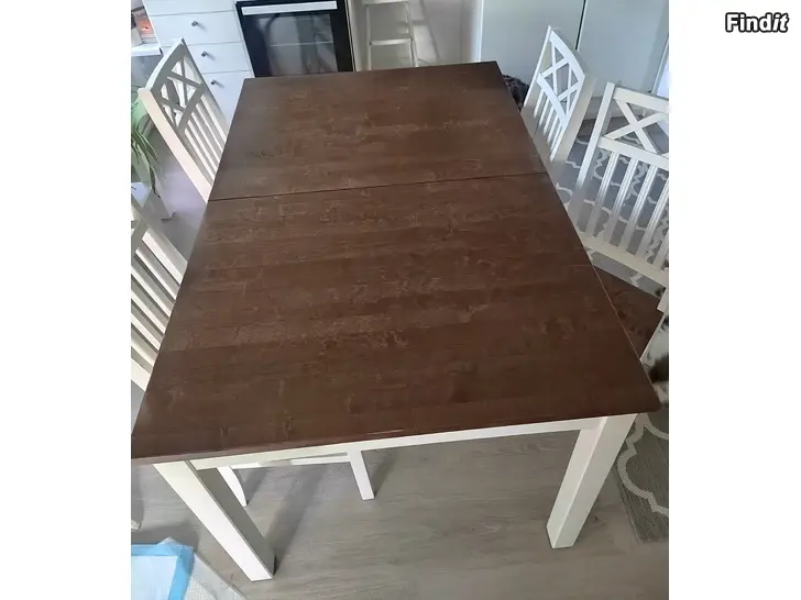 Myydään Keittiön pöytä ja tuolit