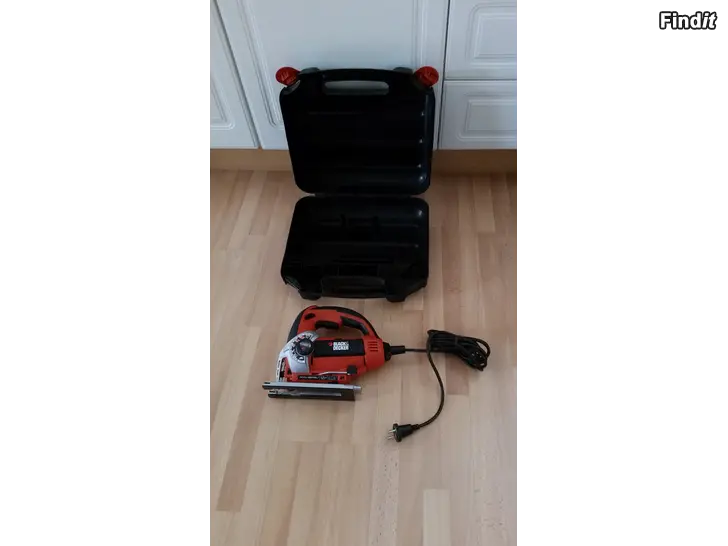 Myydään Black  Decker KS900S 620W heiluri kuviosaha 45e