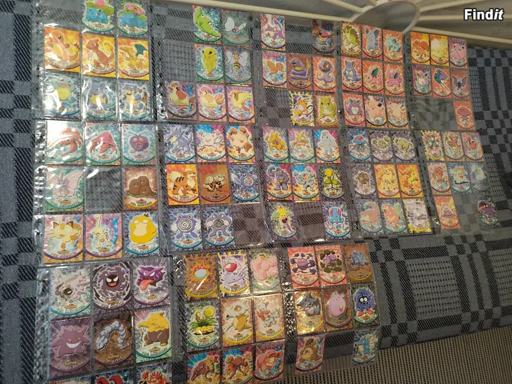 Myydään VARATTU, Pokemon Topps 1999, 105 erilaista