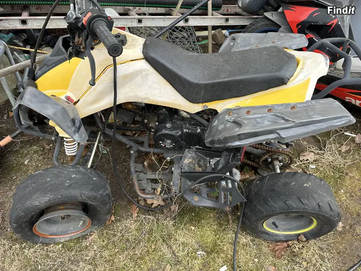 Myydään fyrhjuling