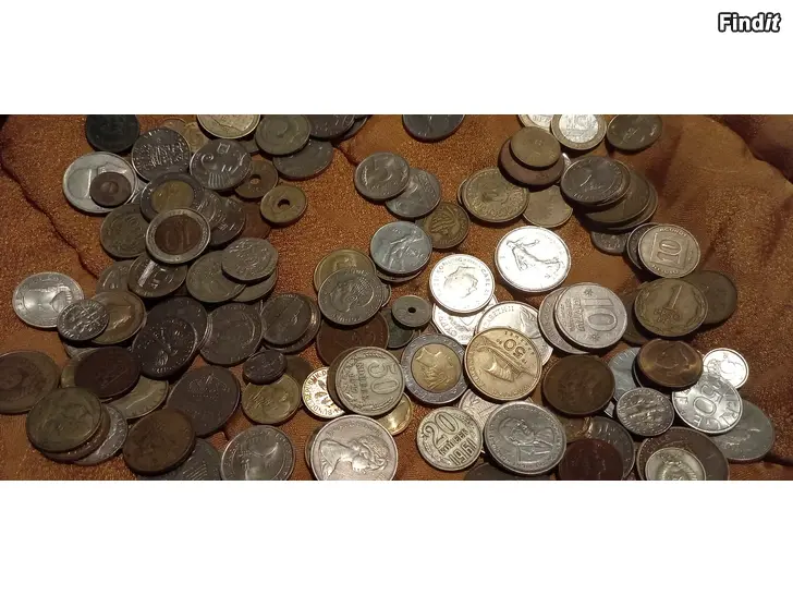 Myydään Iso kasa erimaalaisia ja  eri-ikäisiä kolikoita, pussissa