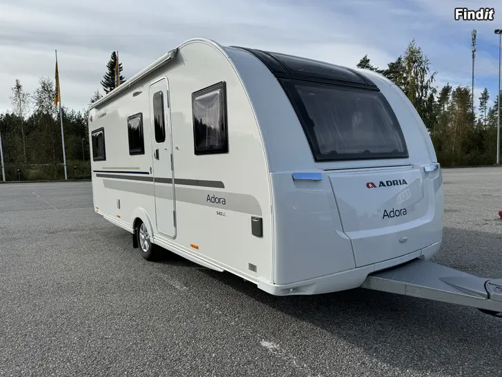 Säljes Adria Adora 542UL 2016 HUIPPUHIENO TOPPENFIN Alde