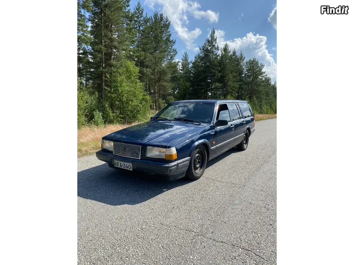 Myydään Volvo 740 gle