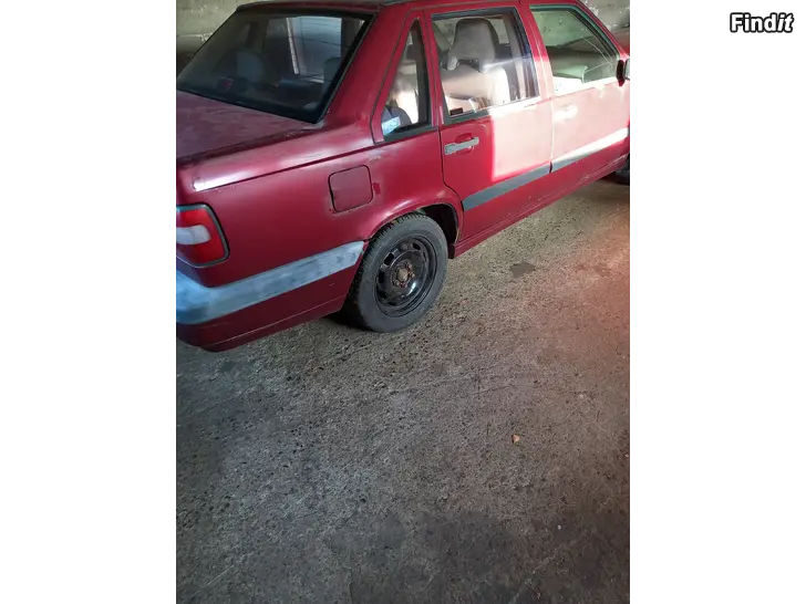 Myydään Volvo 850   2.5 - 95 osia
