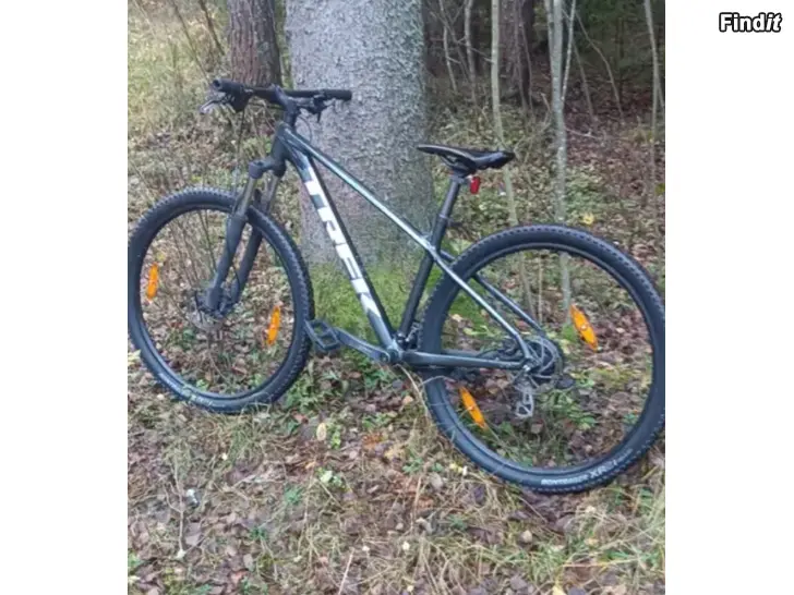 Myydään Trek Marlin maastopyörä, voi myös tarjota