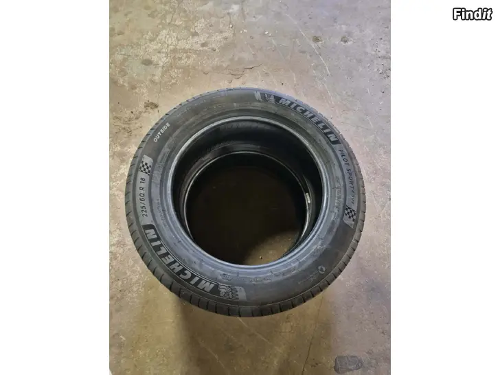 Säljes 225/60/18 michelin 2kpl