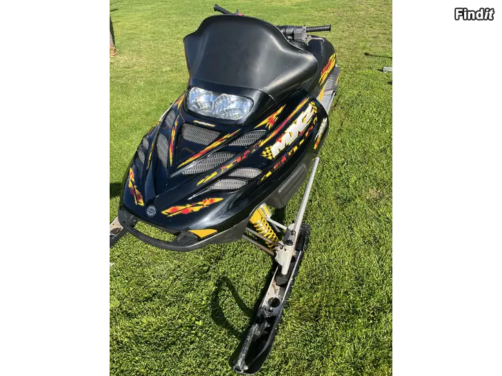 Säljes Skidoo mxz 700