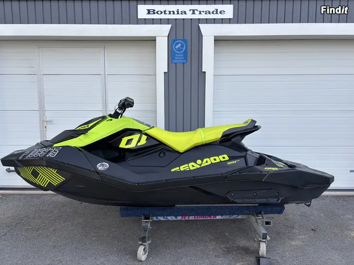 Säljes Sea-Doo Trixx 3-Up-2023 Endast 43 timmar