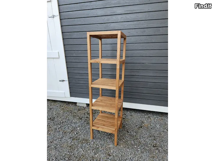 Säljes Hylla i trä