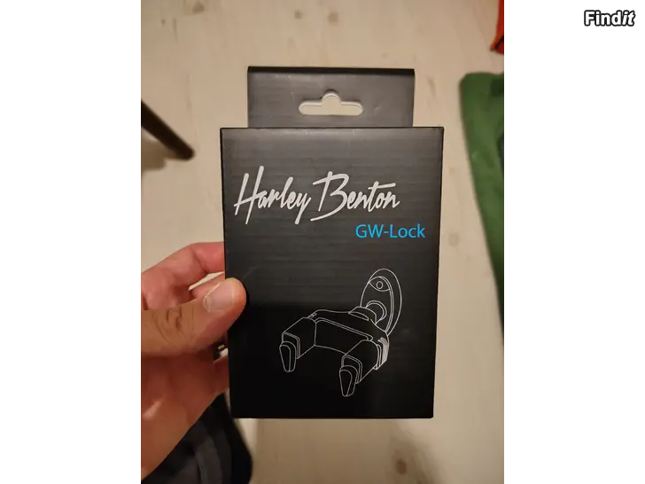 Säljes Harley benton vägghängare