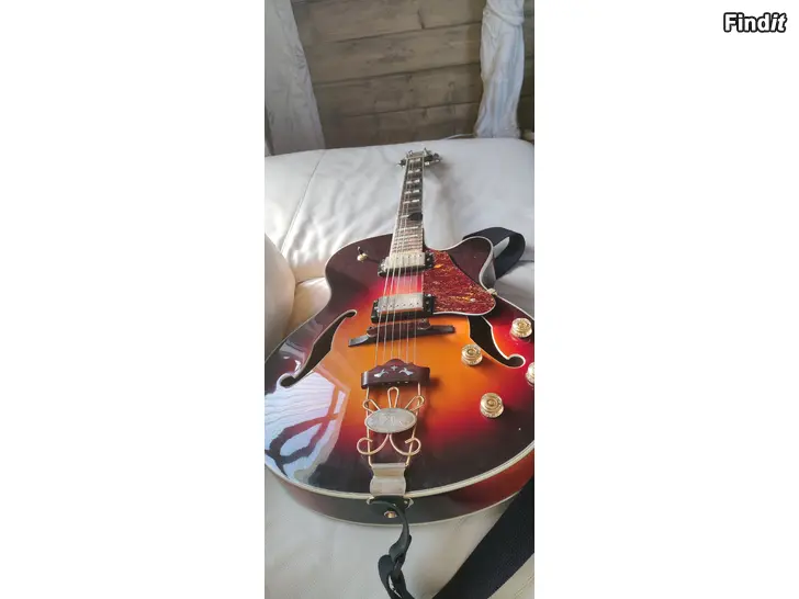 Säljes Crafter FEG-750 VLS-V jazz -kitara + vahvistin