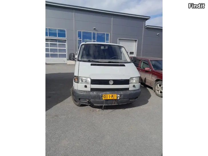 Myydään Volkswagen transporter 2.4d lava -auto katsastettu 23.3.2025