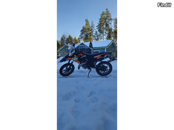 Myydään Säljes moped