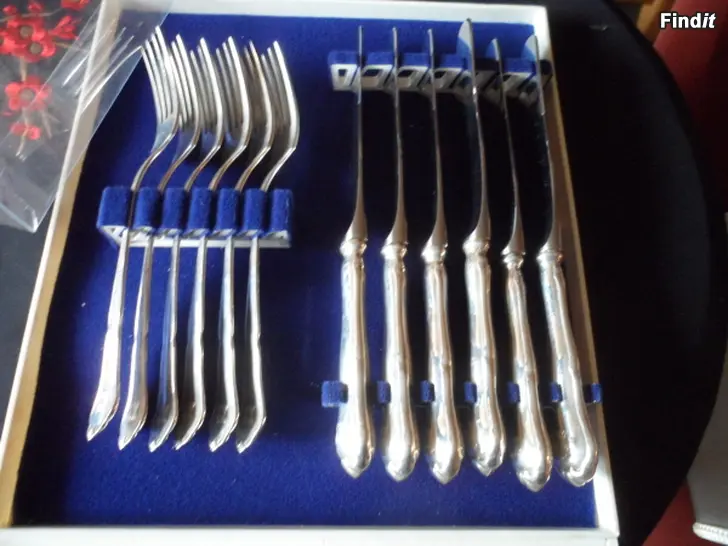 Säljes Chippendale haarukat ja veitset Hopea Käyttämättömät