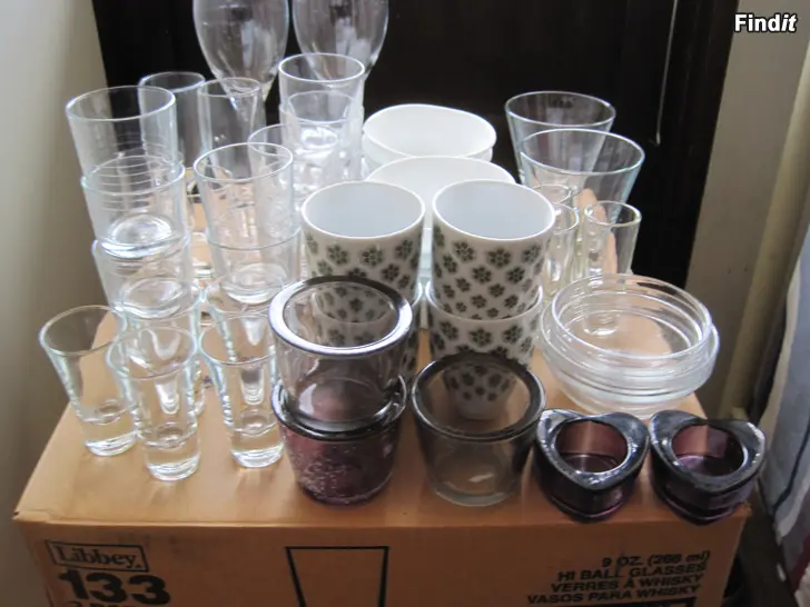 Myydään Lasia , kippoja , kulhoja