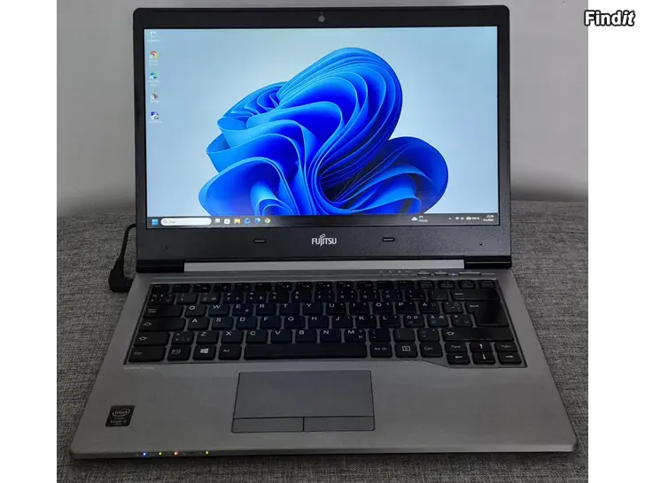 Myydään LifeBook U745 14-inches i5-2.20GHz 8Gt 250Gt-SSD Win11PRO