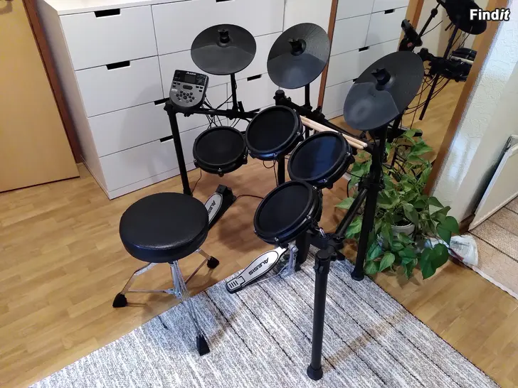 Myydään Sähkörummut