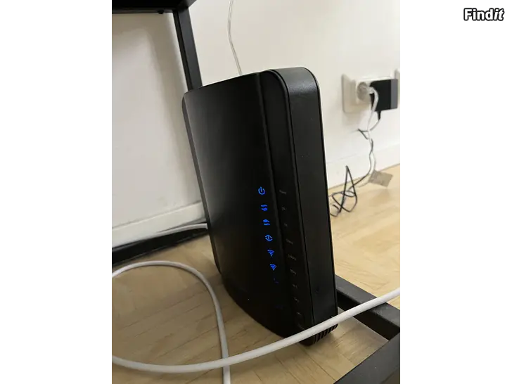 Myydään Kotiboksi Arris TG2482B