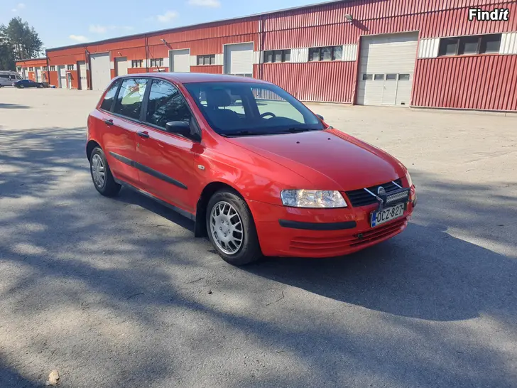 Säljes Fiat Stilo 1.4 Bensin  Ny Besiktigad