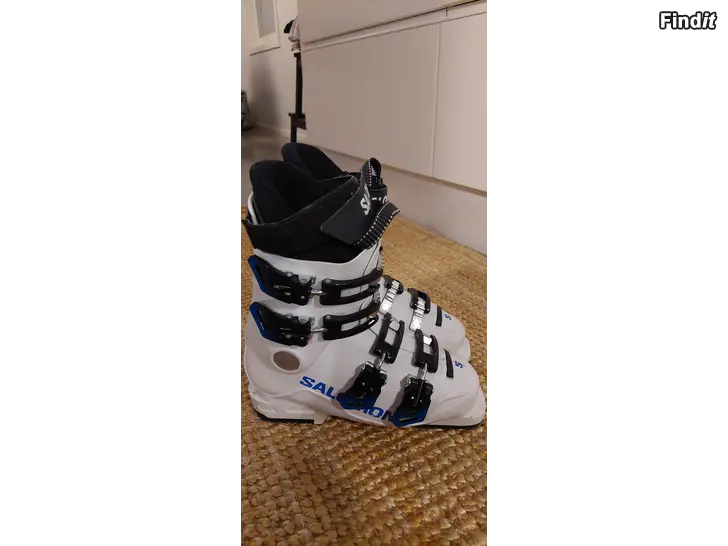 Myydään Salomon slalomskor