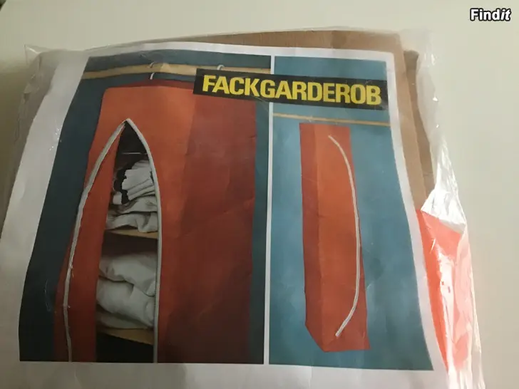 Säljes 8 st Extra förvarings hyllor - Fackgarderob
