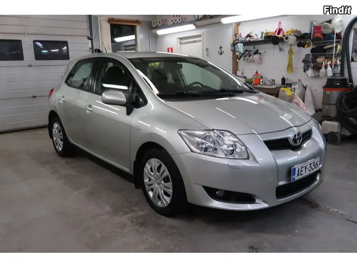 Myydään TOYOTA AURIS 1.6VVT-i L. SOL 5-OV HB -08
