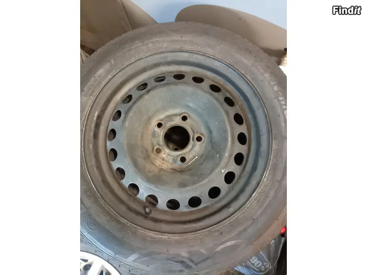 Säljes Sommardäcker R16