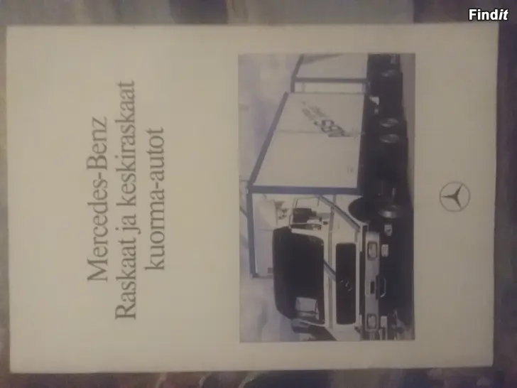 Myydään 2 kpl Mb kuorma-autojen esitteet