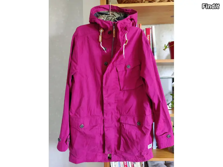 Myydään CLWR Colour wear Parka jacket dam storlek L