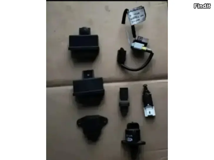 Säljes Kampiakselinanturi tyhjäkäyntianturi jarruvalokytkimenanturi ilmastoininpainekytkin