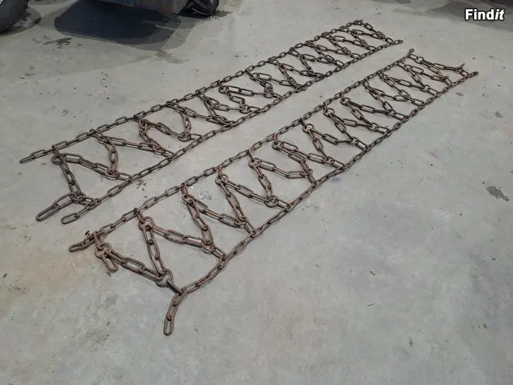 Säljes Traktorin ketjut