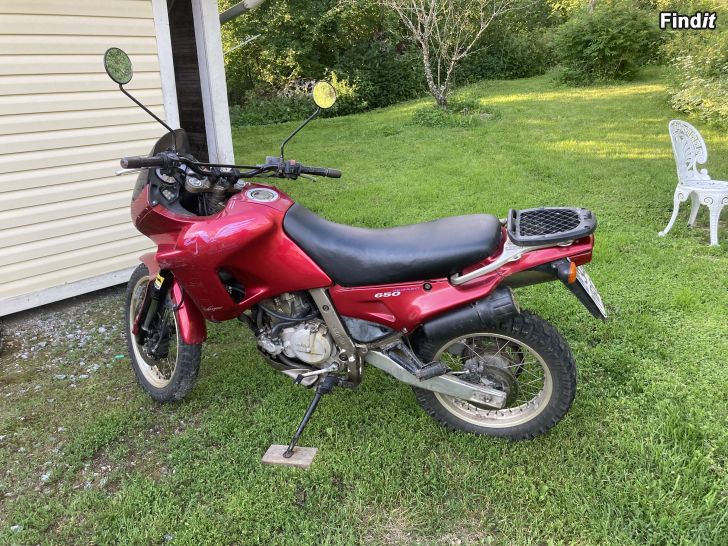 Myydään Aprilia Pegaso 650