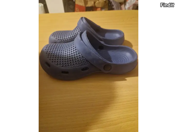 Säljes Foppa tofflor st 37