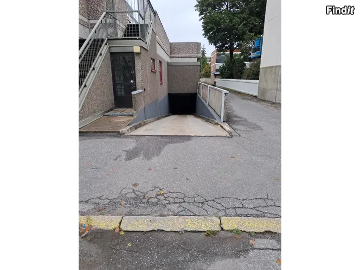 Myydään Autotalli