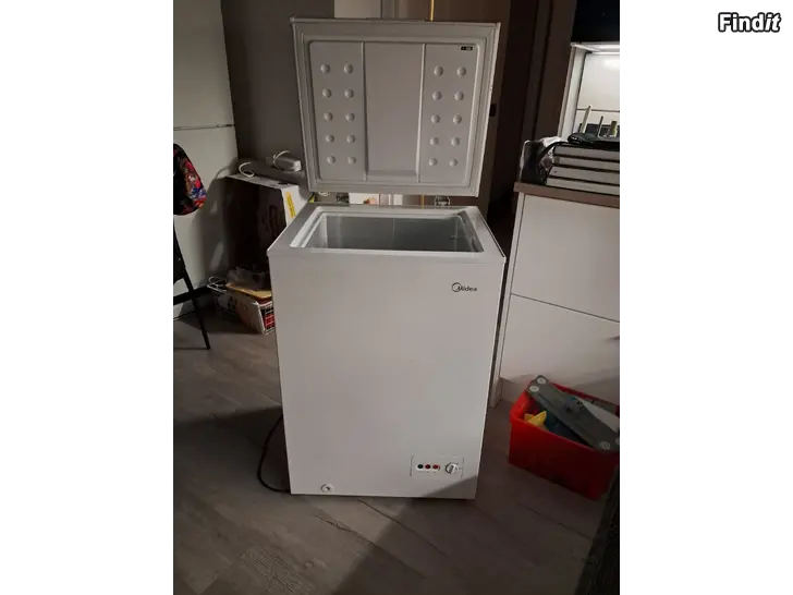 Myydään Pieni arkku pakastin