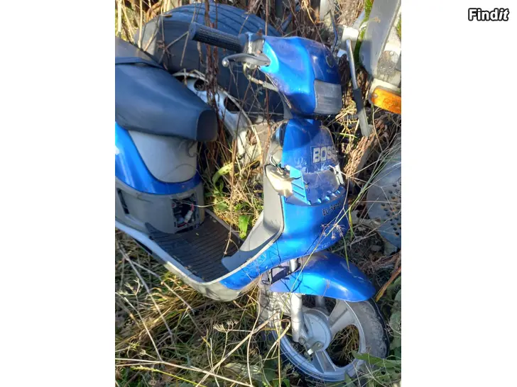 Säljes Boss skootteri osina