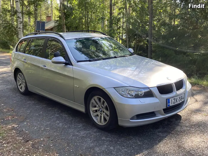 Myydään Bmw 320i -08