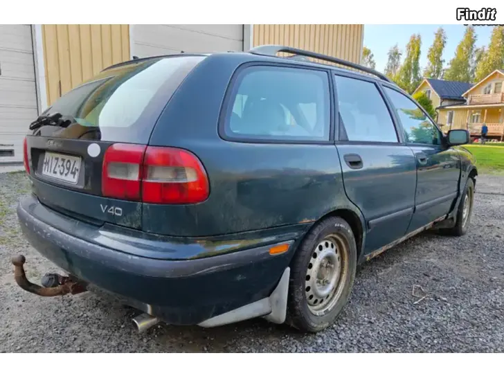 Säljes Volvo V40 2.0T Reservdelsbil