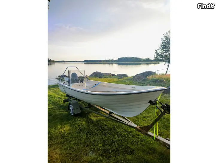 Säljes Båt Paro 15r, Mariner 20hk och registrerad båttrailer säljes