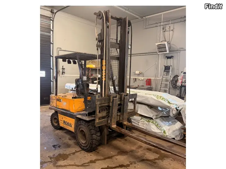 Vuokrataan Boss RH30D/4B-9 2800KG, 1990