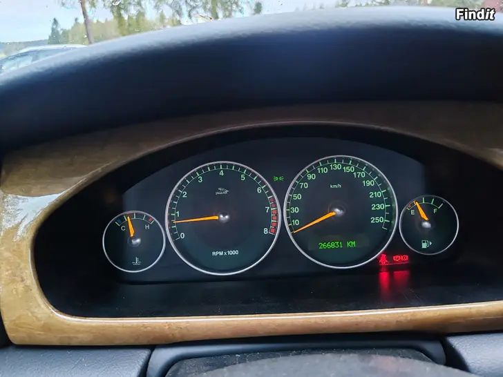Myydään Jaguar X-Type 4x4 3.0 v6