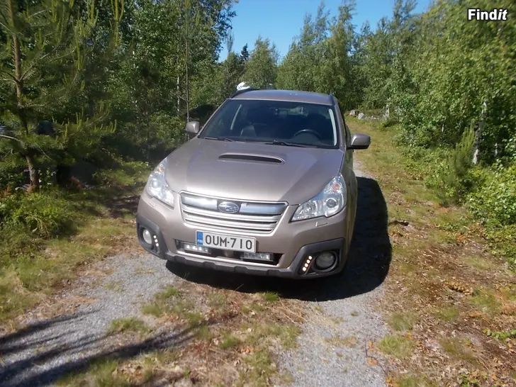 Myydään Subaru Ourback 2.0 diesel 4x4 aut